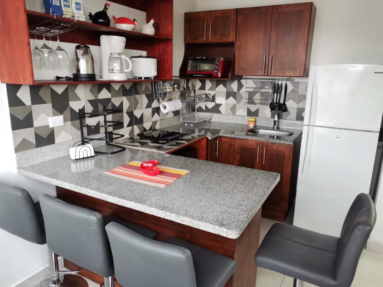 935 Apartment *